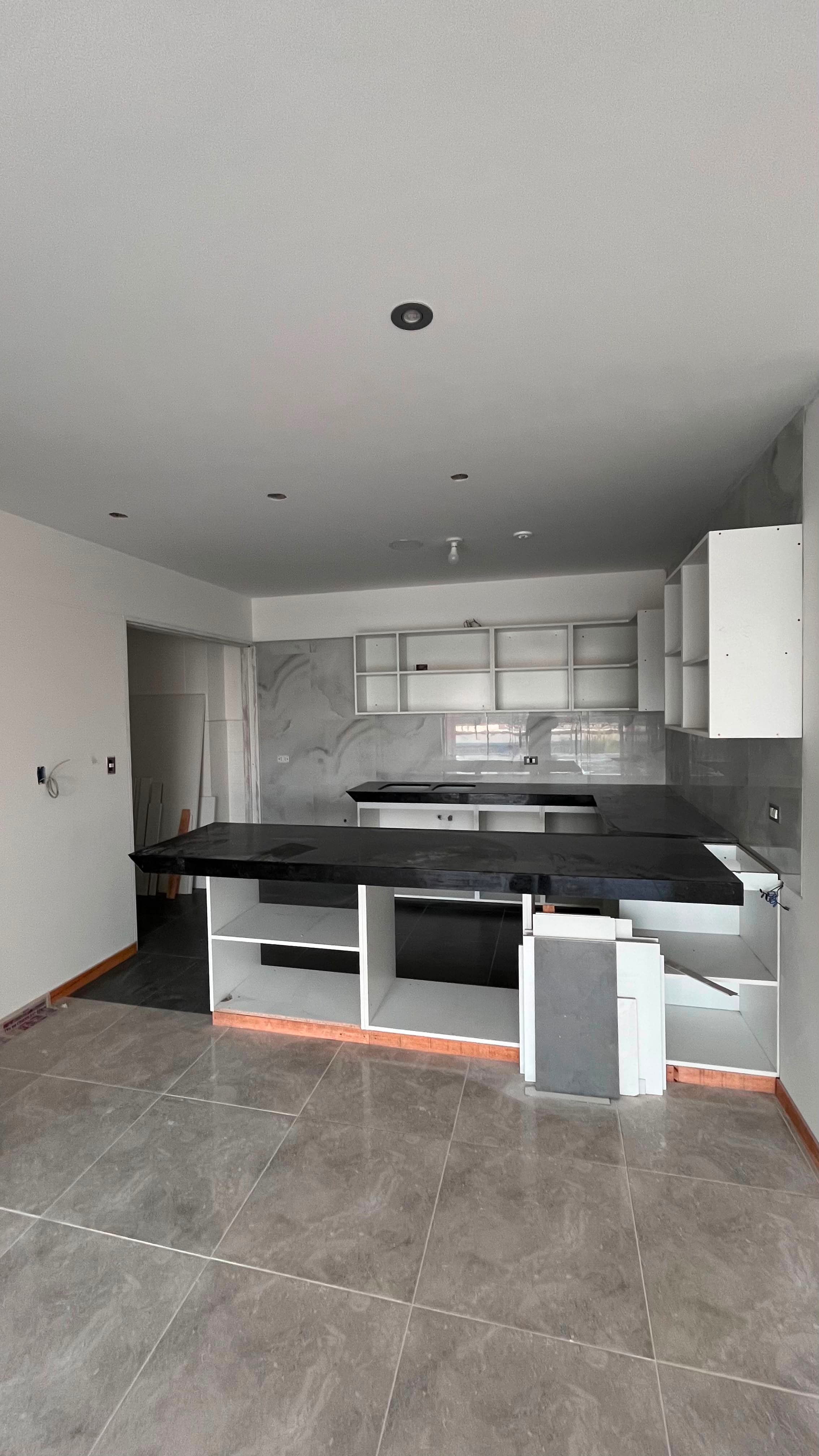 Departamento de Estreno — Urb. Santa Edelmira — foto 11