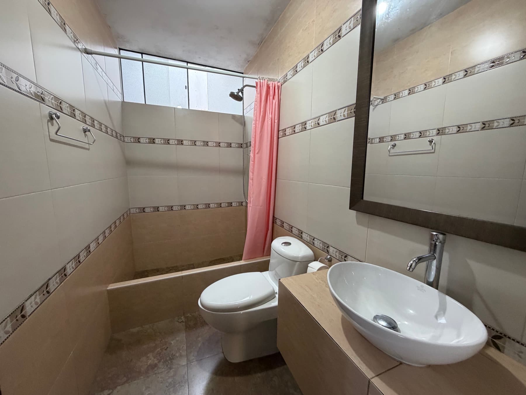 Edificio Comercial — Av. España — foto 12