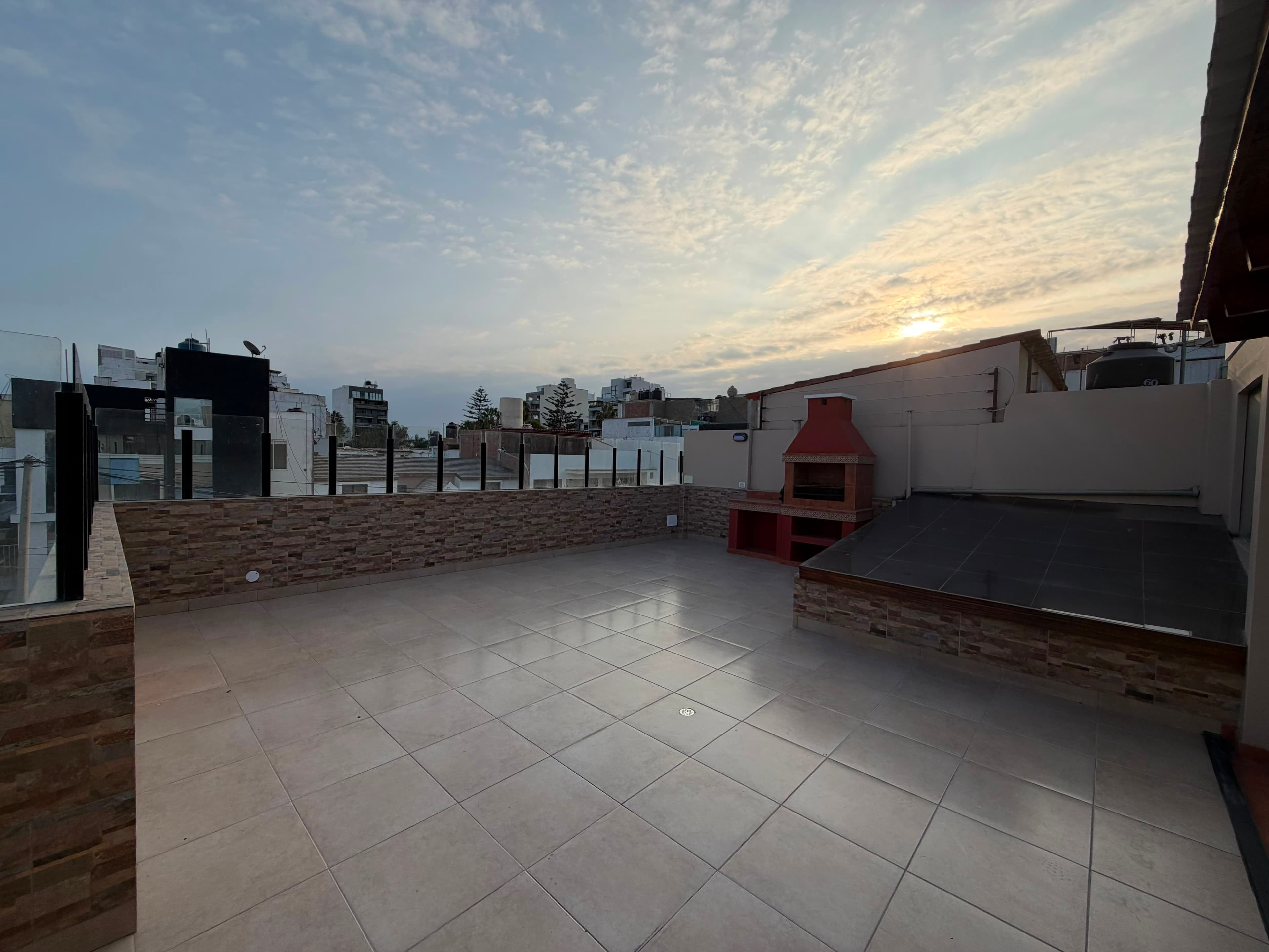 Casa 3 Niveles en Alquiler — Cascanueces, El Golf — foto 8
