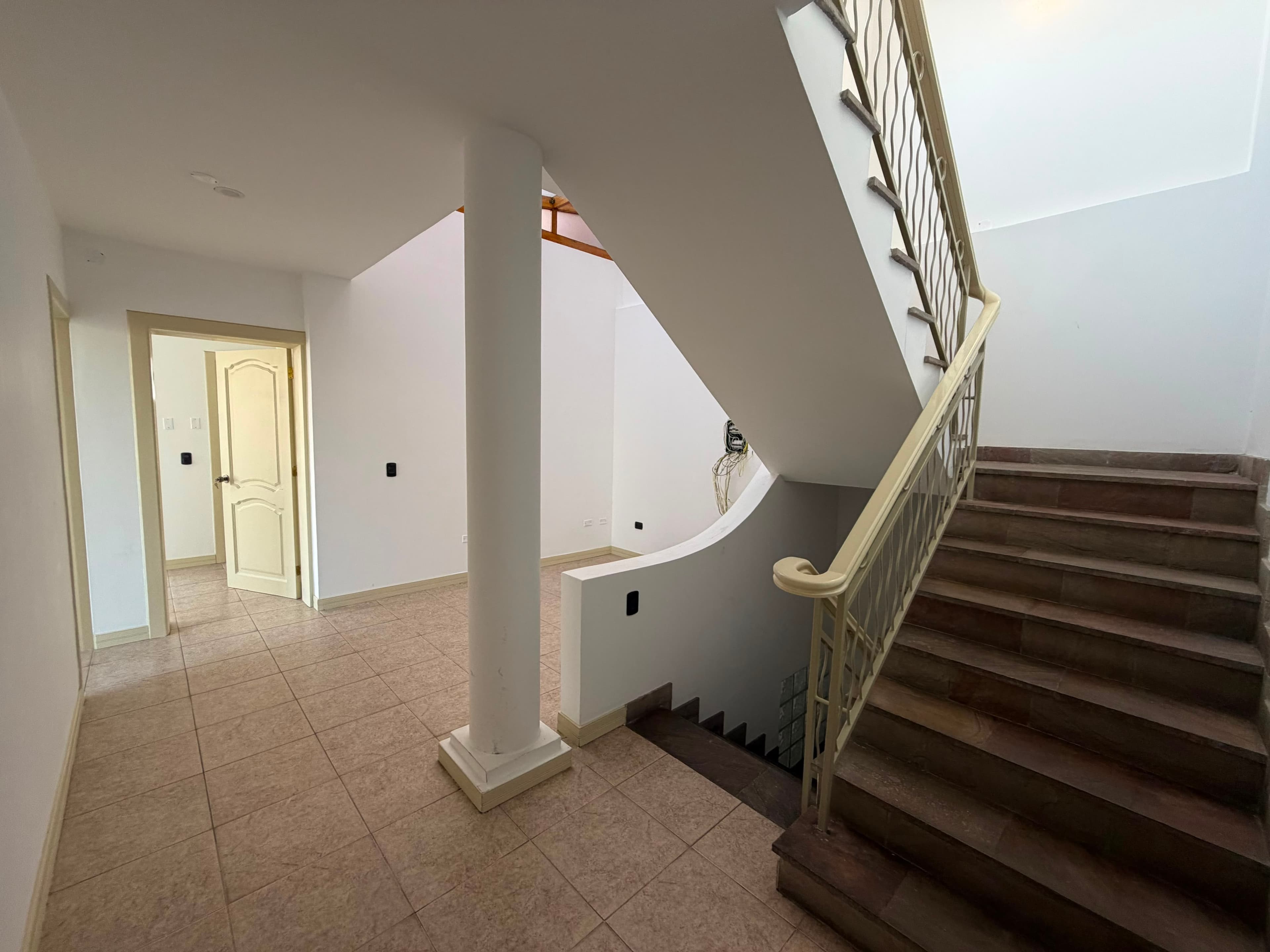 Casa 3 Niveles en Alquiler — Cascanueces, El Golf — foto 12