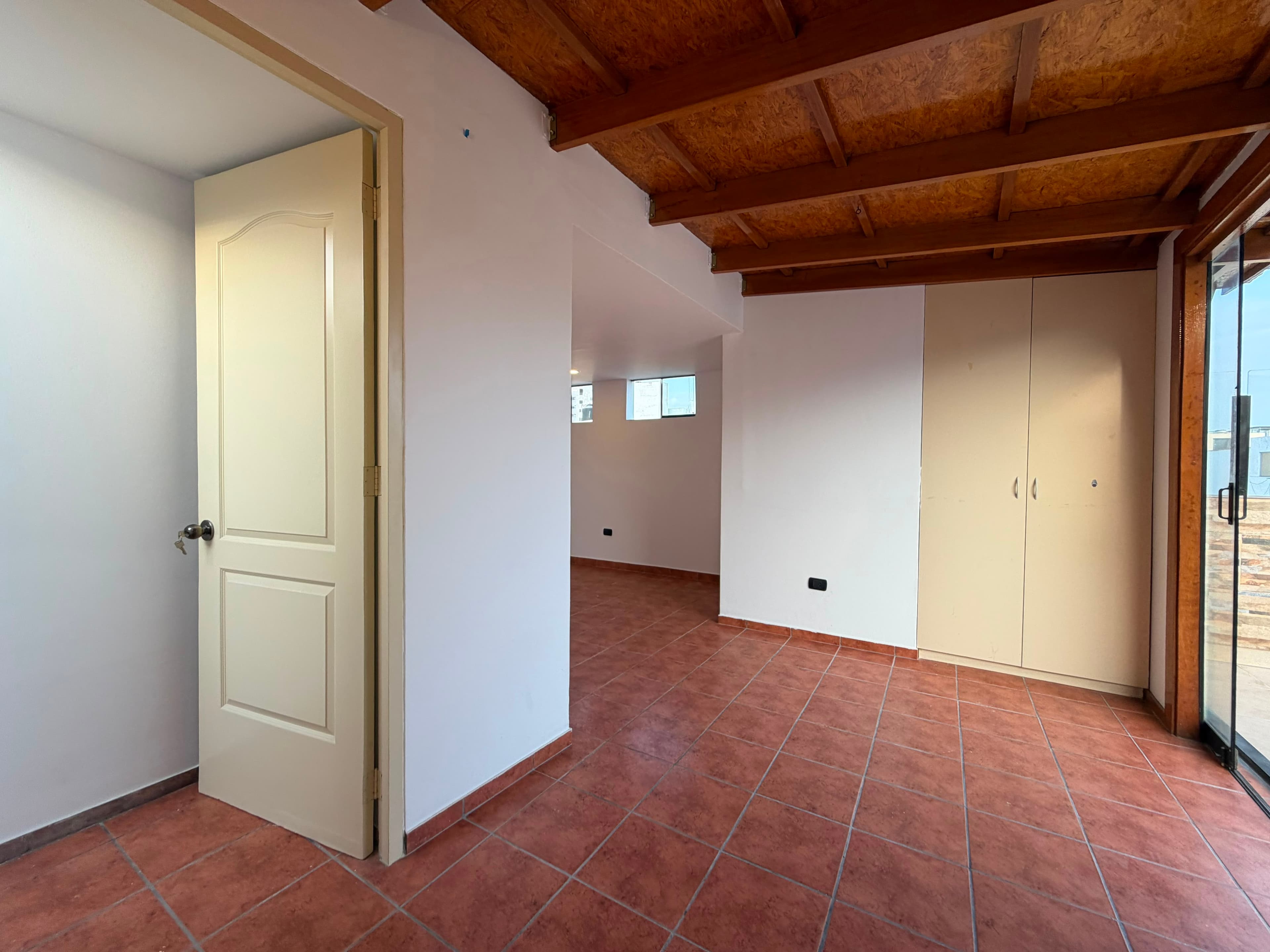 Casa 3 Niveles en Alquiler — Cascanueces, El Golf — foto 15